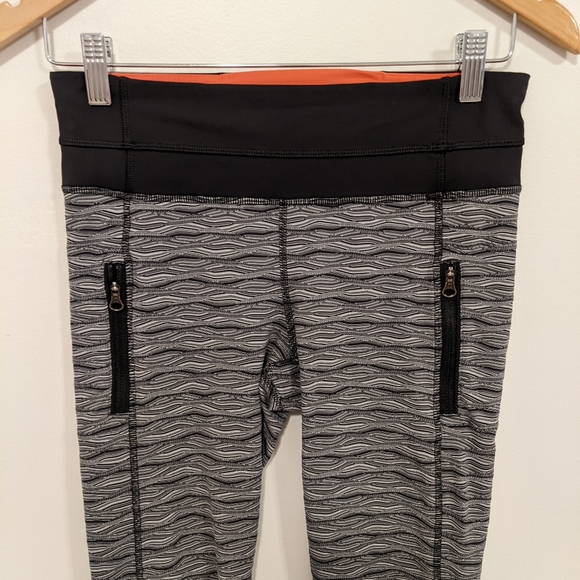 Lululemon Inspire Tight II Textured Wave Black Silver Spoon/Black 6 - Picture 12 of 16